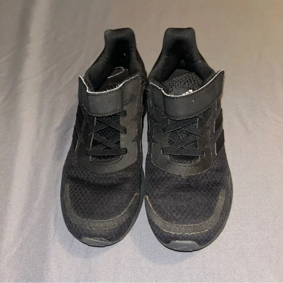 Adidas Kids Black Sneakers - Picture 2 of 4